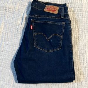 Womens Levi Skinny Jeans